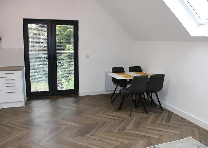White House Apartment, Staines Upon Thames