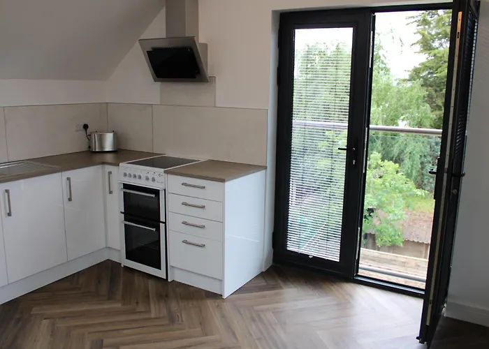 White House Apartment, Staines Upon Thames